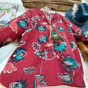 Enchanting folk floral peasant vibe boho blouse w prairie country vibe